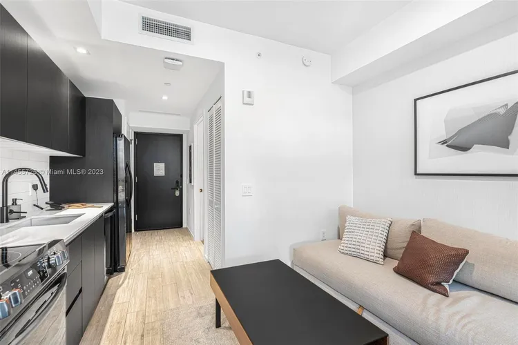 The Elser Hotel & Residences #1612 image #7