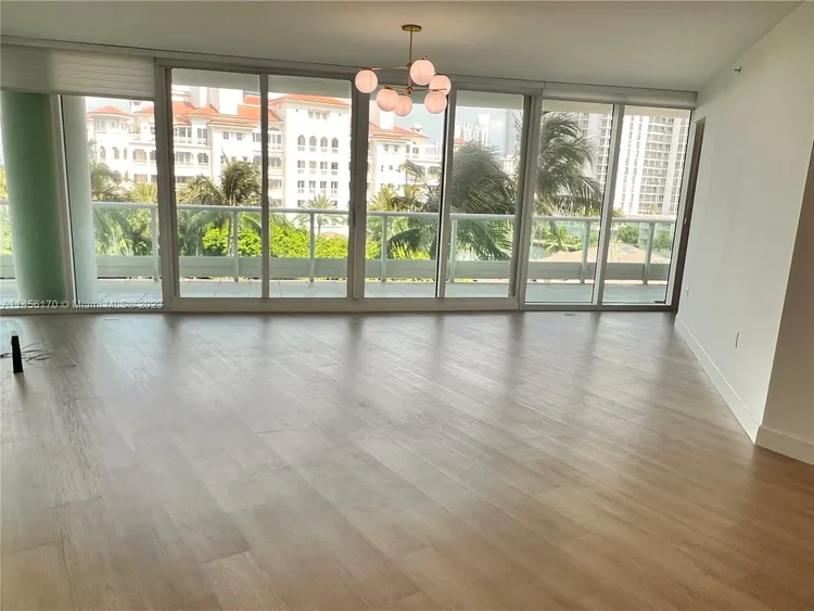 Porto Vita South Tower #702 image #18