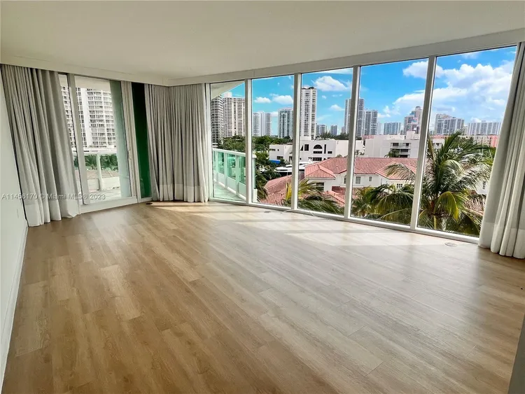 Porto Vita South Tower #702 image #25