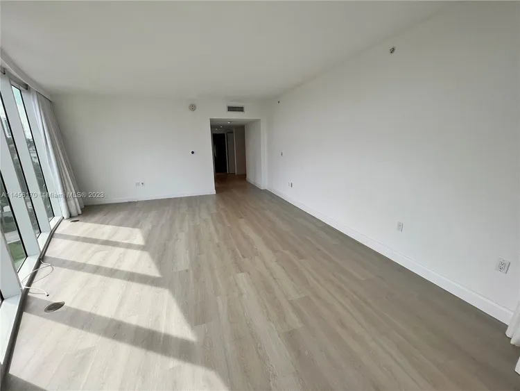 Porto Vita South Tower #702 image #28