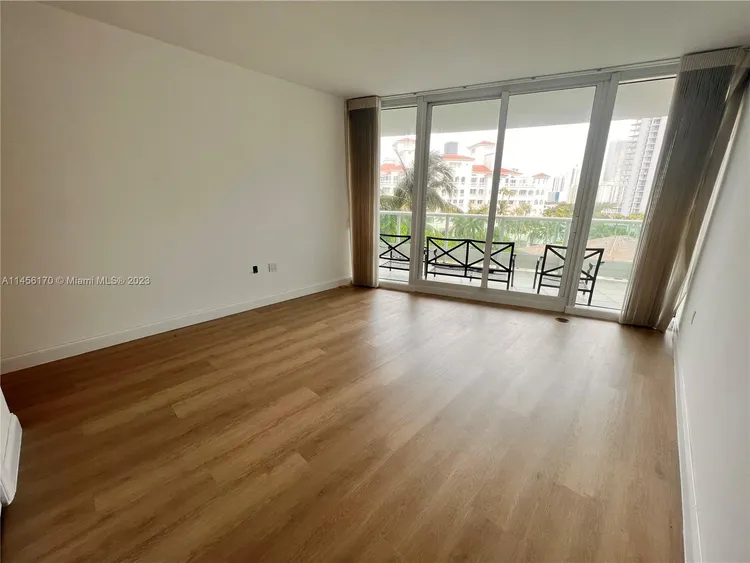 Porto Vita South Tower #702 image #33