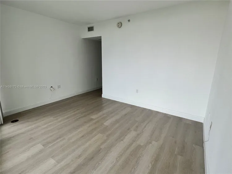 Porto Vita South Tower #702 image #37