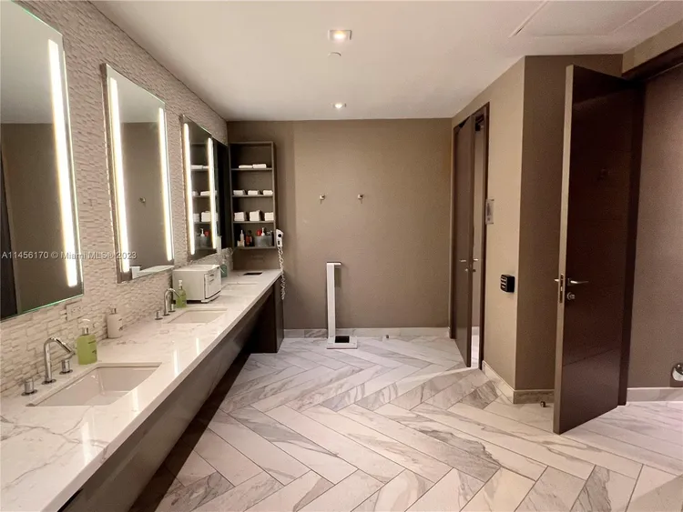 Porto Vita South Tower #702 image #68