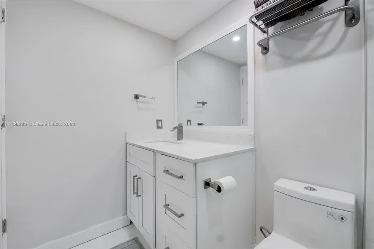 Lofts On Brickell #104 image #11