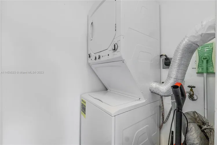 Lofts On Brickell #104 image #12