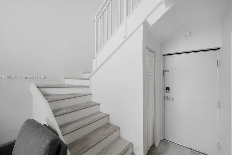 Lofts On Brickell #104 image #14