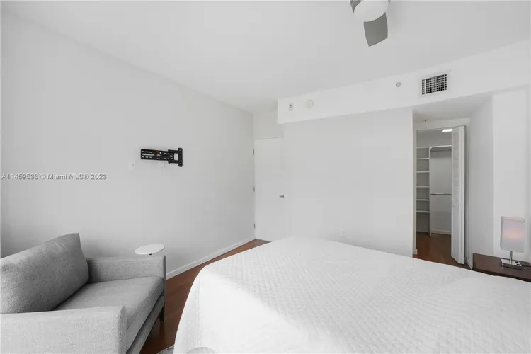 Lofts On Brickell #104 image #19