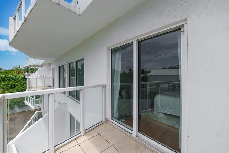 Lofts On Brickell #104 image #24