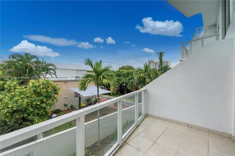 Lofts On Brickell #104 image #27