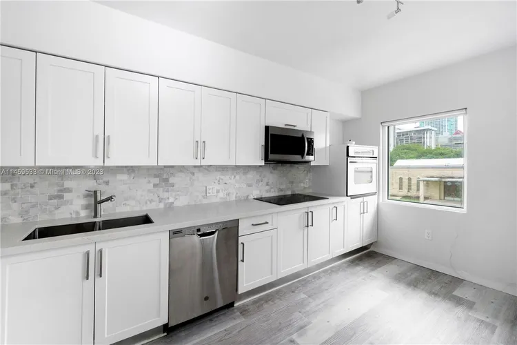 Lofts On Brickell #104 image #8