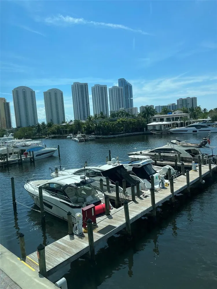 400 Sunny Isles #119 image #21