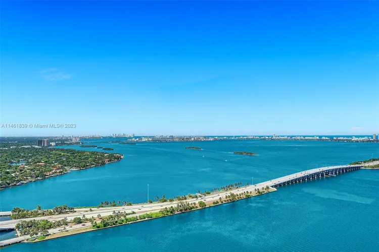 One Paraiso #4703 image #13