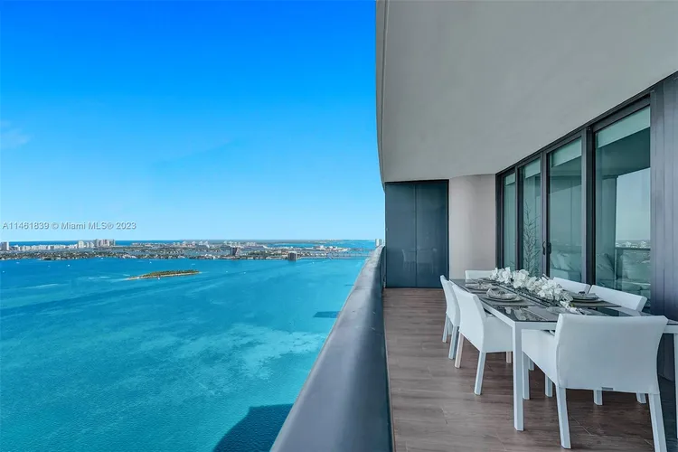 One Paraiso #4703 image #32