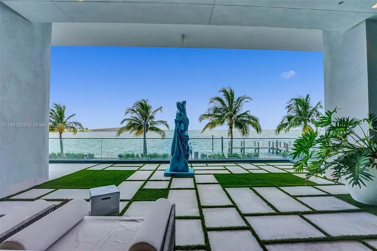 One Paraiso #4703 image #67