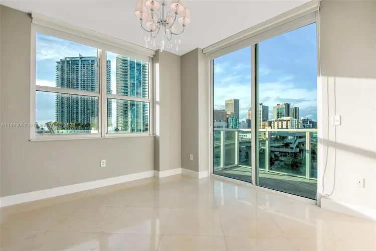 Brickell on the River North #1001 image #15