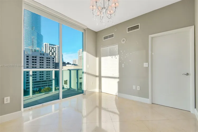 Brickell on the River North #1001 image #17