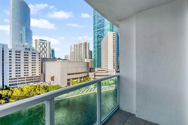 Brickell on the River North #1001 image #18
