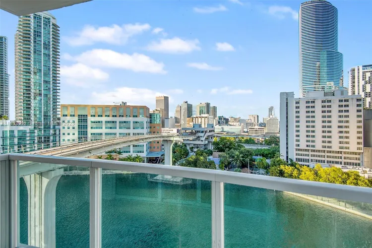 Brickell on the River North #1001 image #19