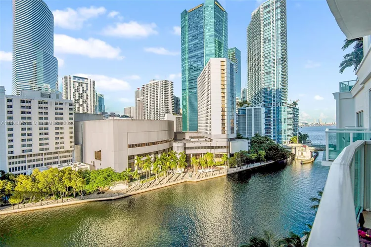 Brickell on the River North #1001 image #20