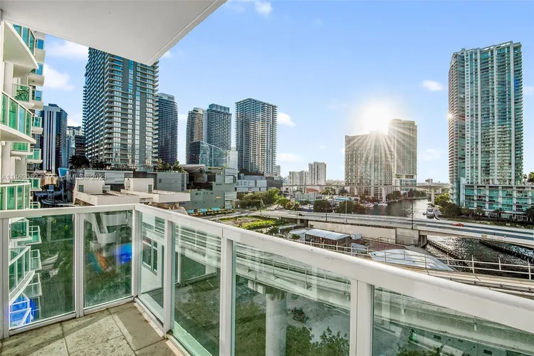 Brickell on the River North #1001 image #23