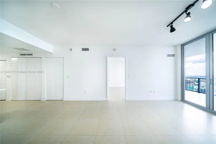 Aria on the Bay #4407 image #17