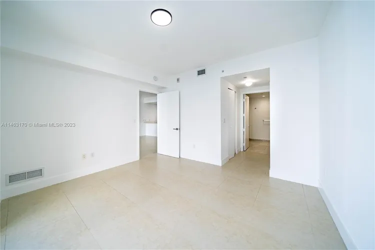 Aria on the Bay #4407 image #19