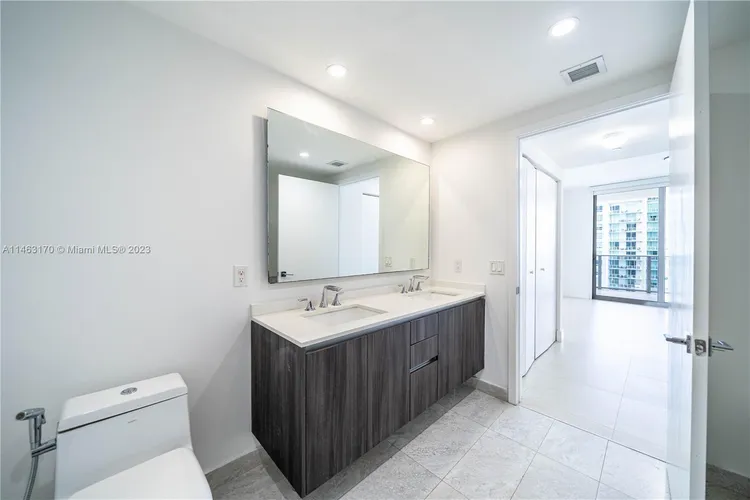 Aria on the Bay #4407 image #24