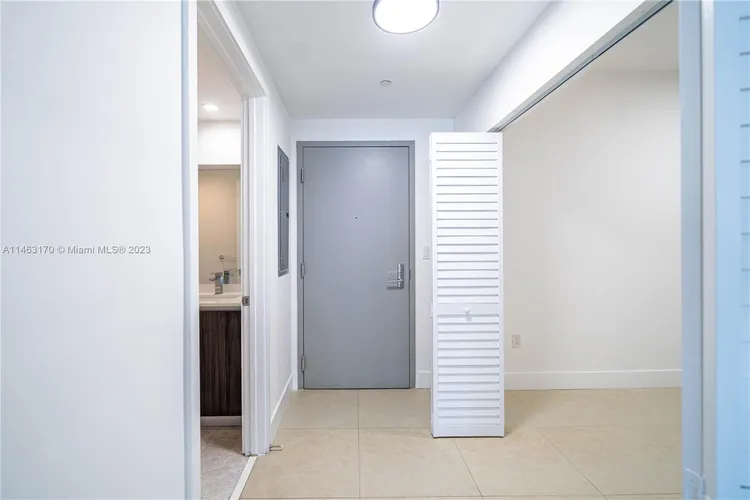 Aria on the Bay #4407 image #6