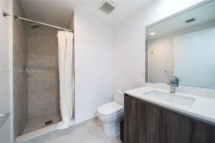 Aria on the Bay #4407 image #7