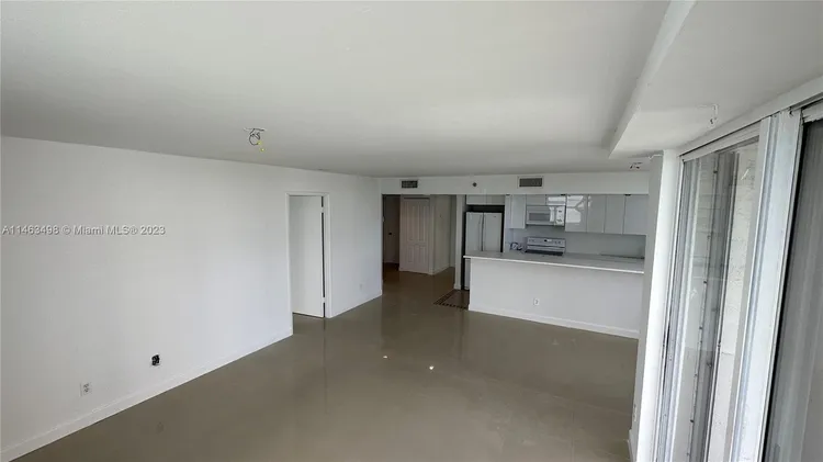 Isola #515 image #11