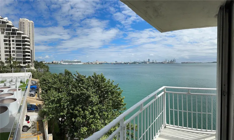 Isola #515 image #13