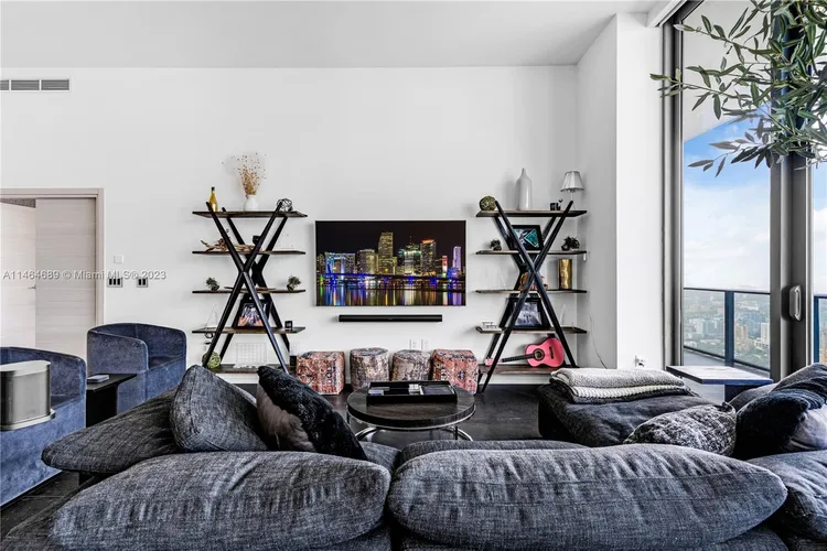 SLS Lux Brickell #PH5704 image #10