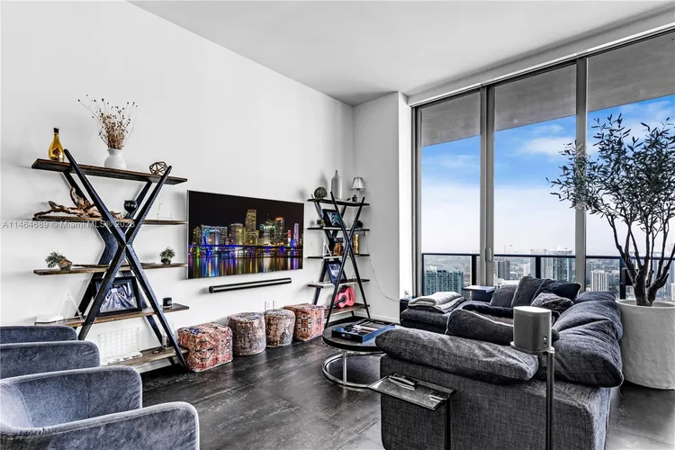 SLS Lux Brickell #PH5704 image #11