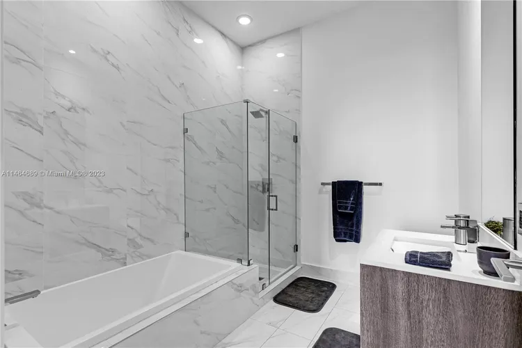 SLS Lux Brickell #PH5704 image #21