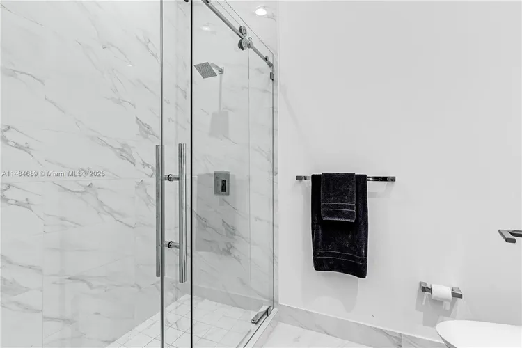 SLS Lux Brickell #PH5704 image #34