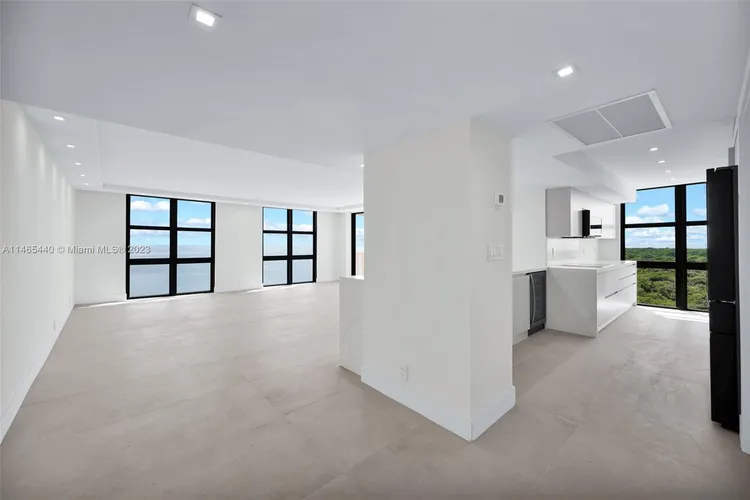 Towers of Key Biscayne #B1001 image #10