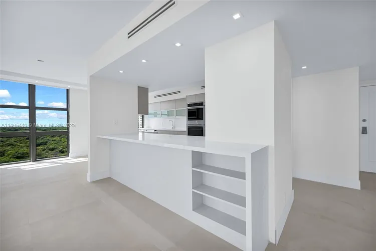 Towers of Key Biscayne #B1001 image #16