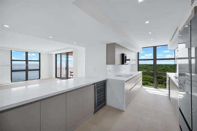 Towers of Key Biscayne #B1001 image #19