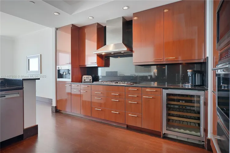 One Bal Harbour #1805 image #12