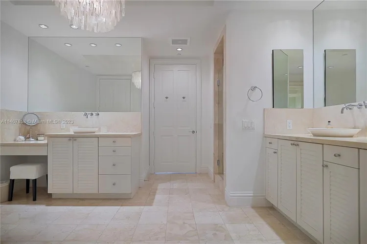 One Bal Harbour #1805 image #18