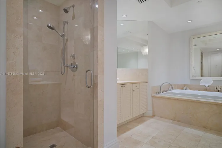 One Bal Harbour #1805 image #23