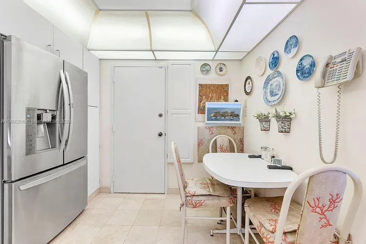 Three Grove Isle Condo #C805 image #6