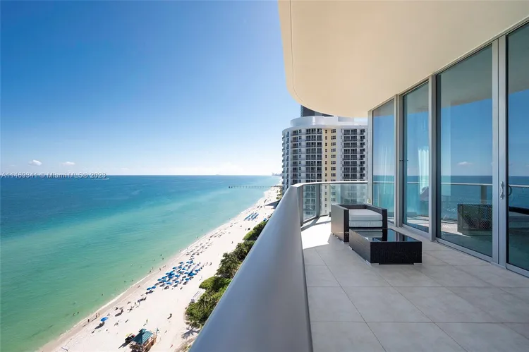 Chateau Beach Residences #1401 image #27