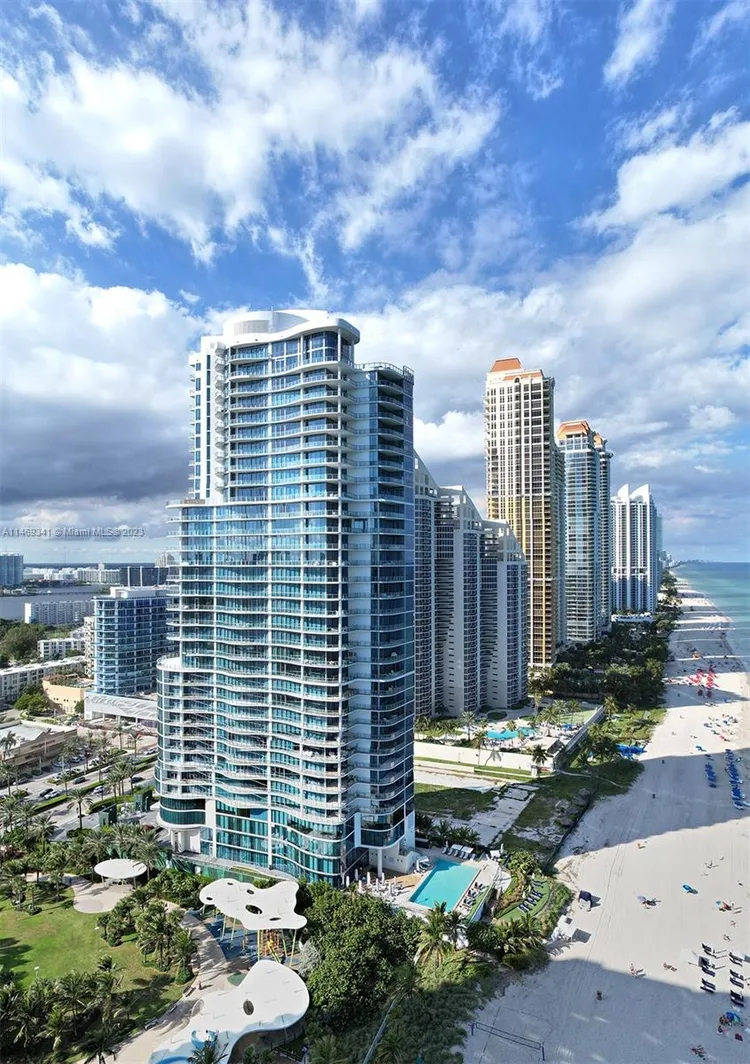 Chateau Beach Residences #1401 image #34