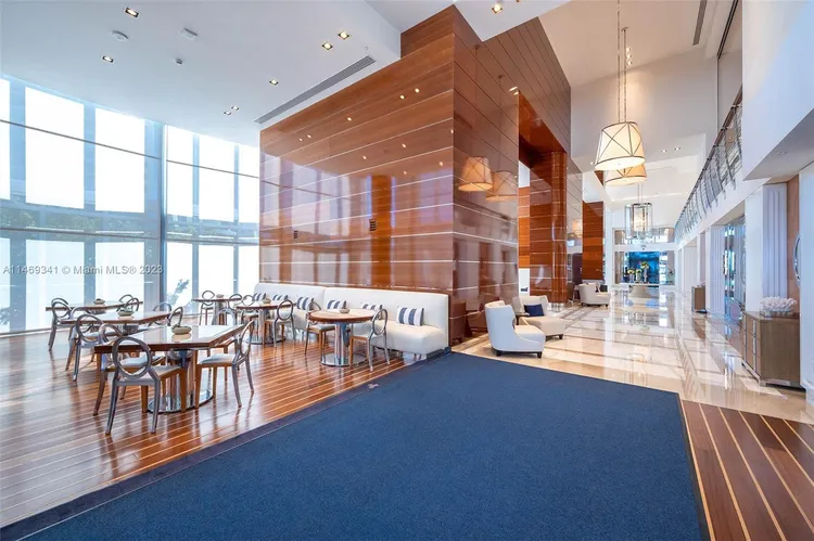 Chateau Beach Residences #1401 image #9