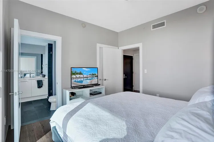 900 Biscayne Bay #1901 image #25