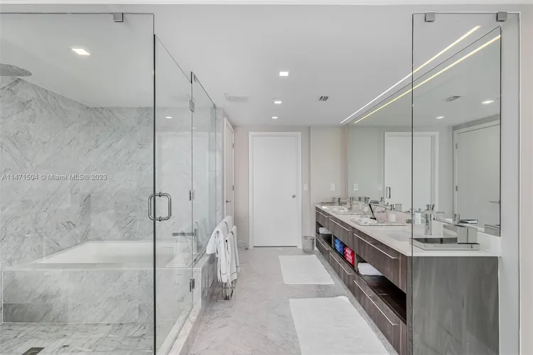 One Paraiso #2406 image #28