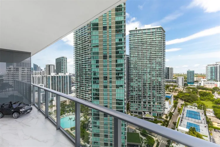 One Paraiso #2406 image #46