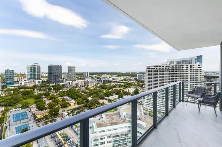 One Paraiso #2406 image #47