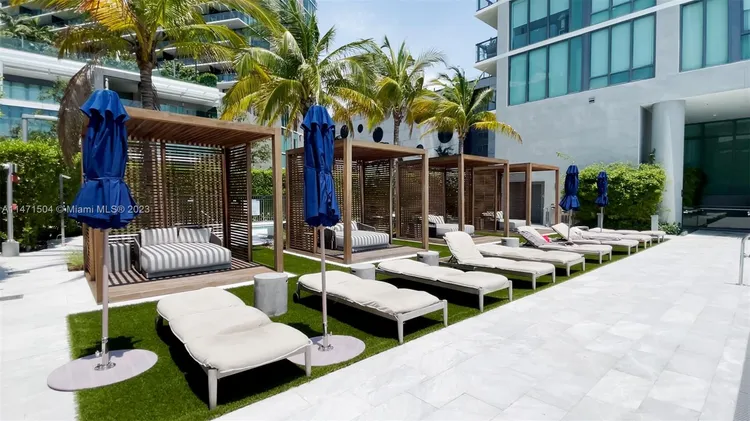 One Paraiso #2406 image #72